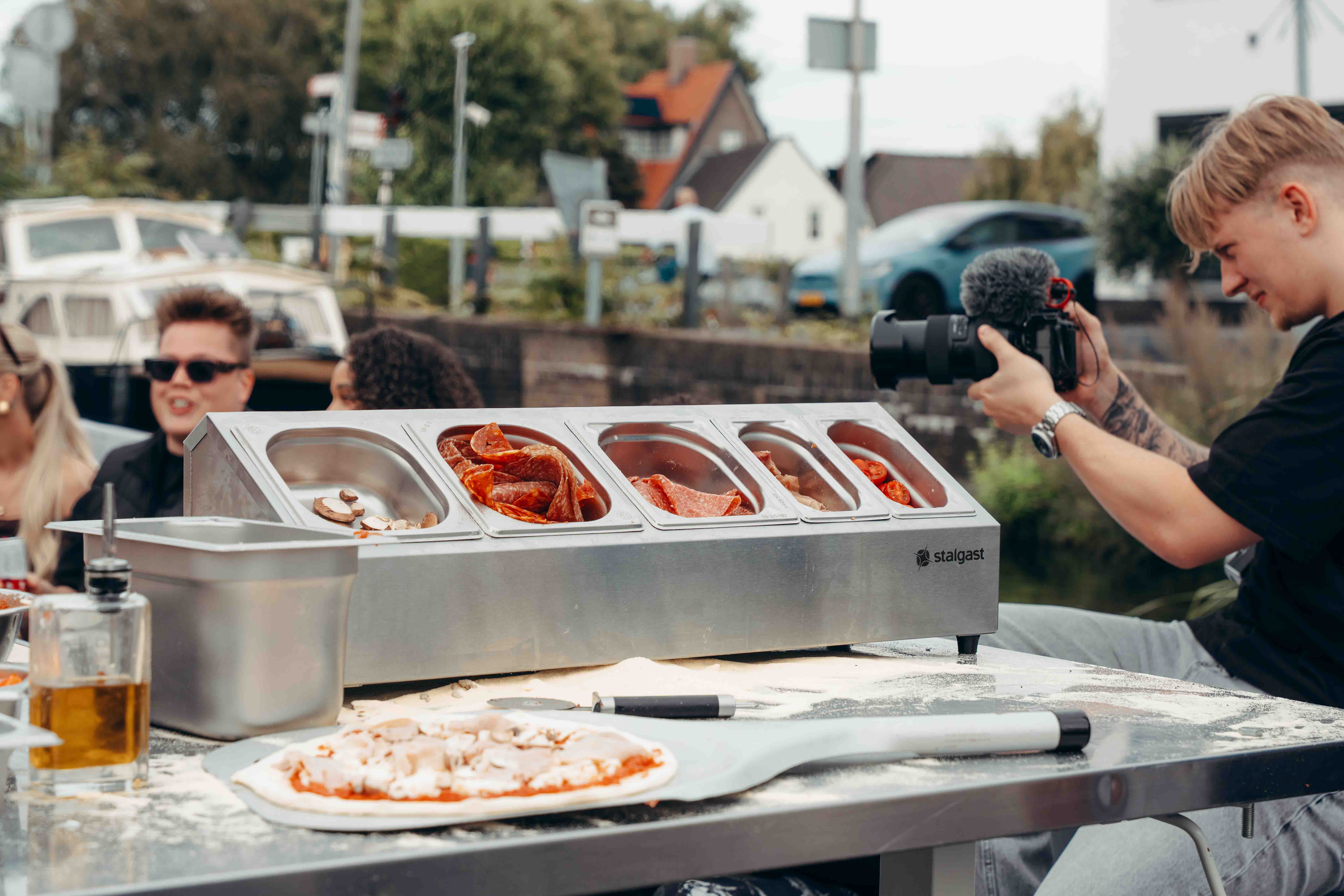 Pizza workshop op boot